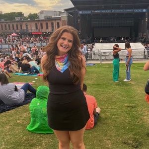 Meet your Posher, Eliza